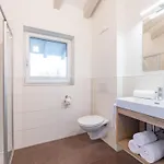 Eder 302 Apartment