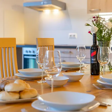 Апартаменты Eder 302 *