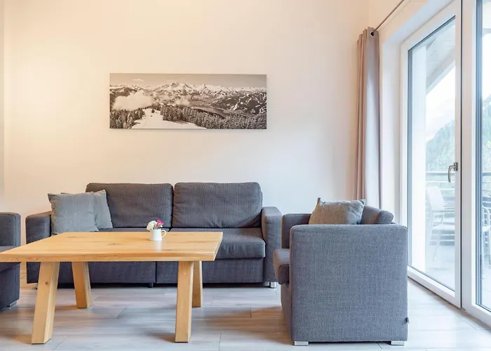 Eder 302 アパート